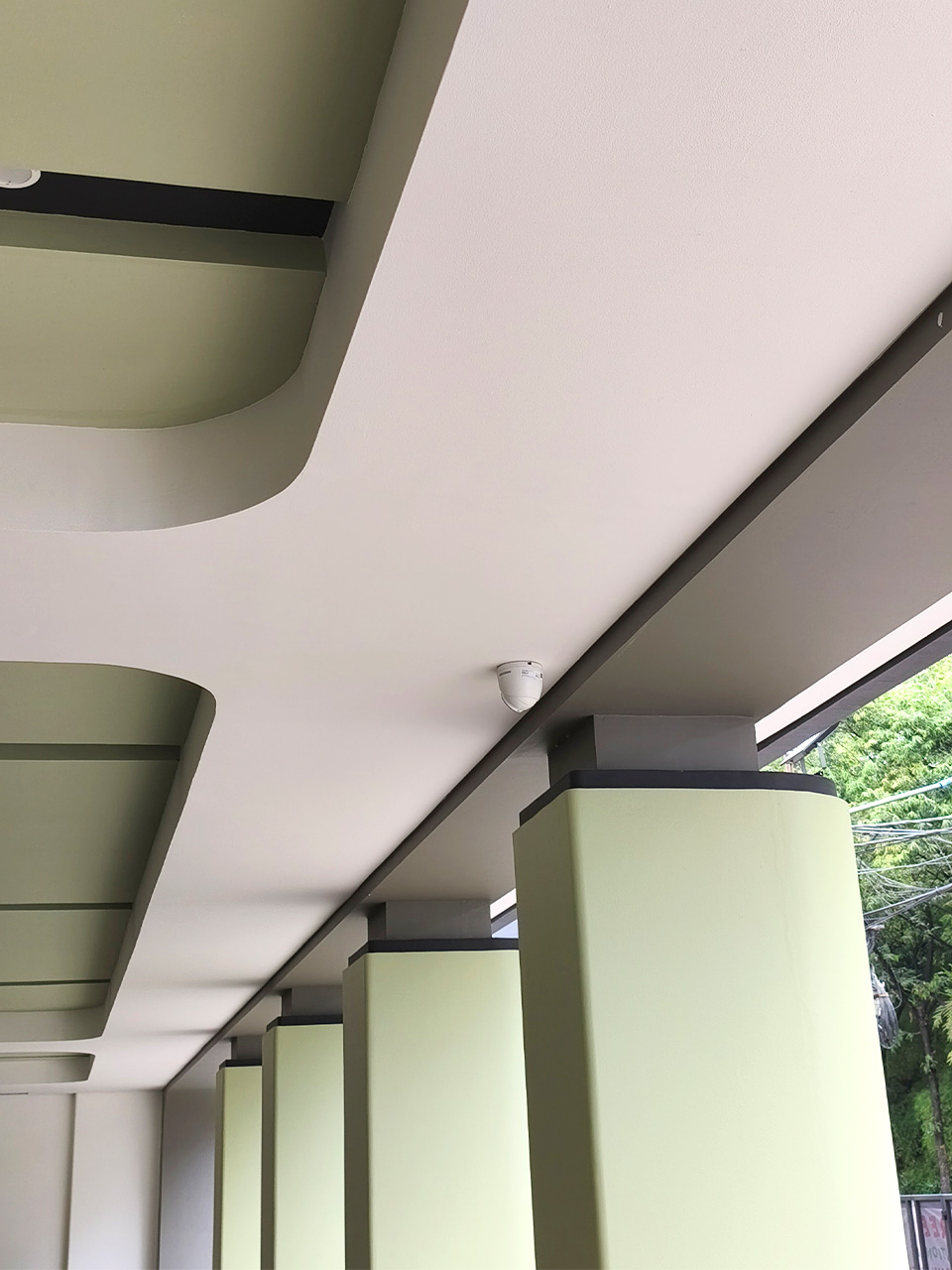 Apple Tree Senayan - Slide 4