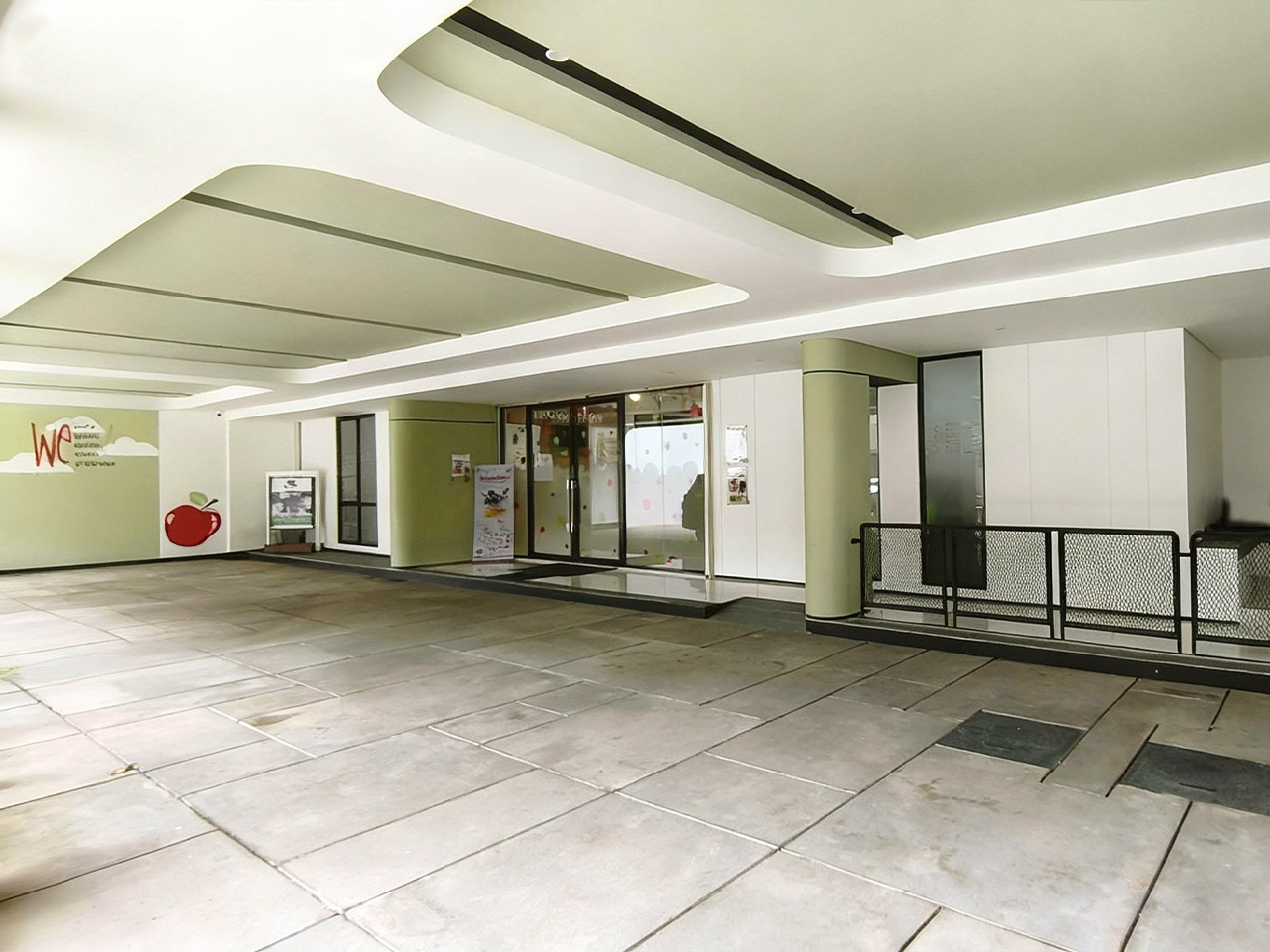 Apple Tree Senayan - Slide 5