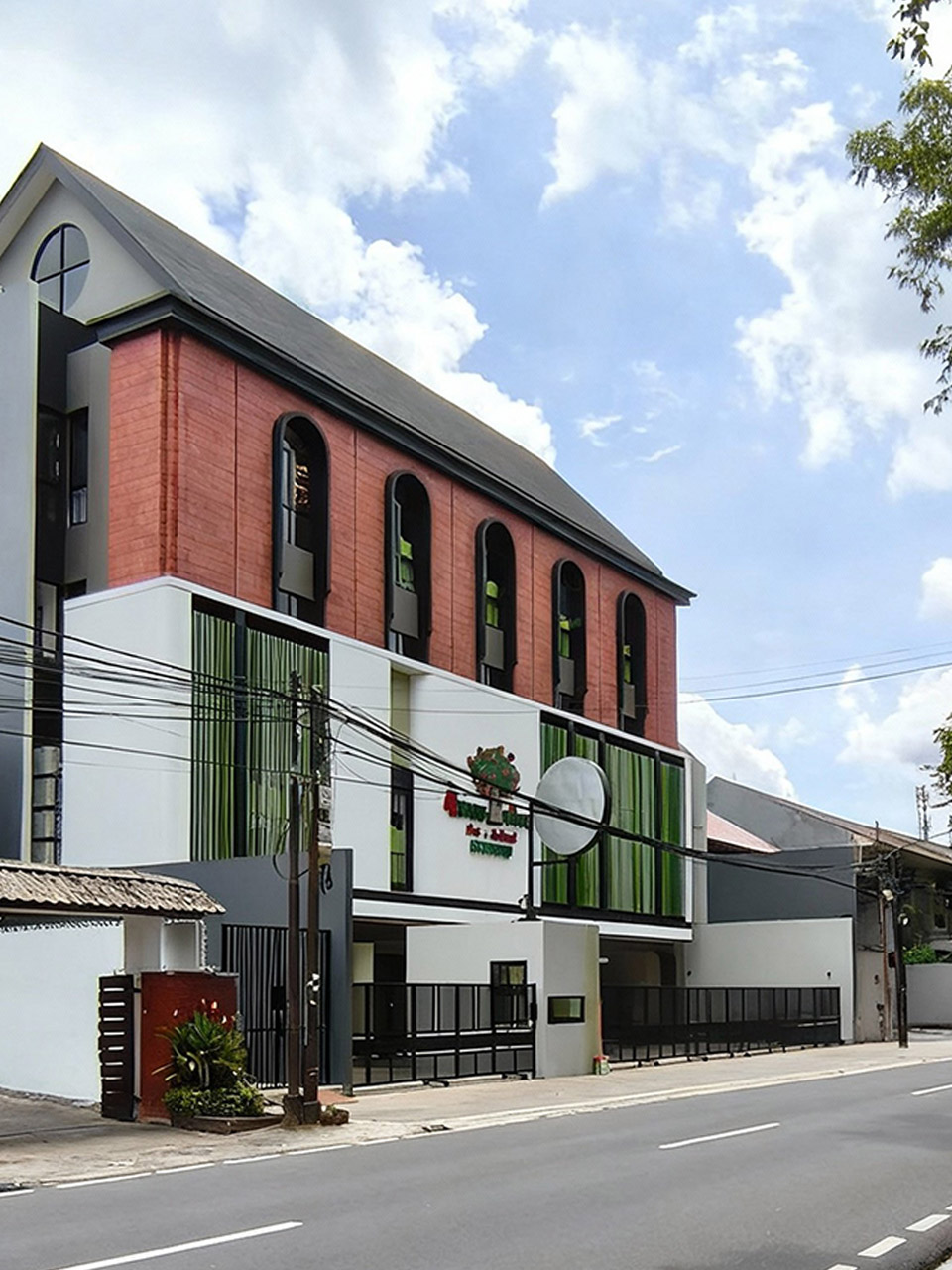 Apple Tree Senayan - Slide 3