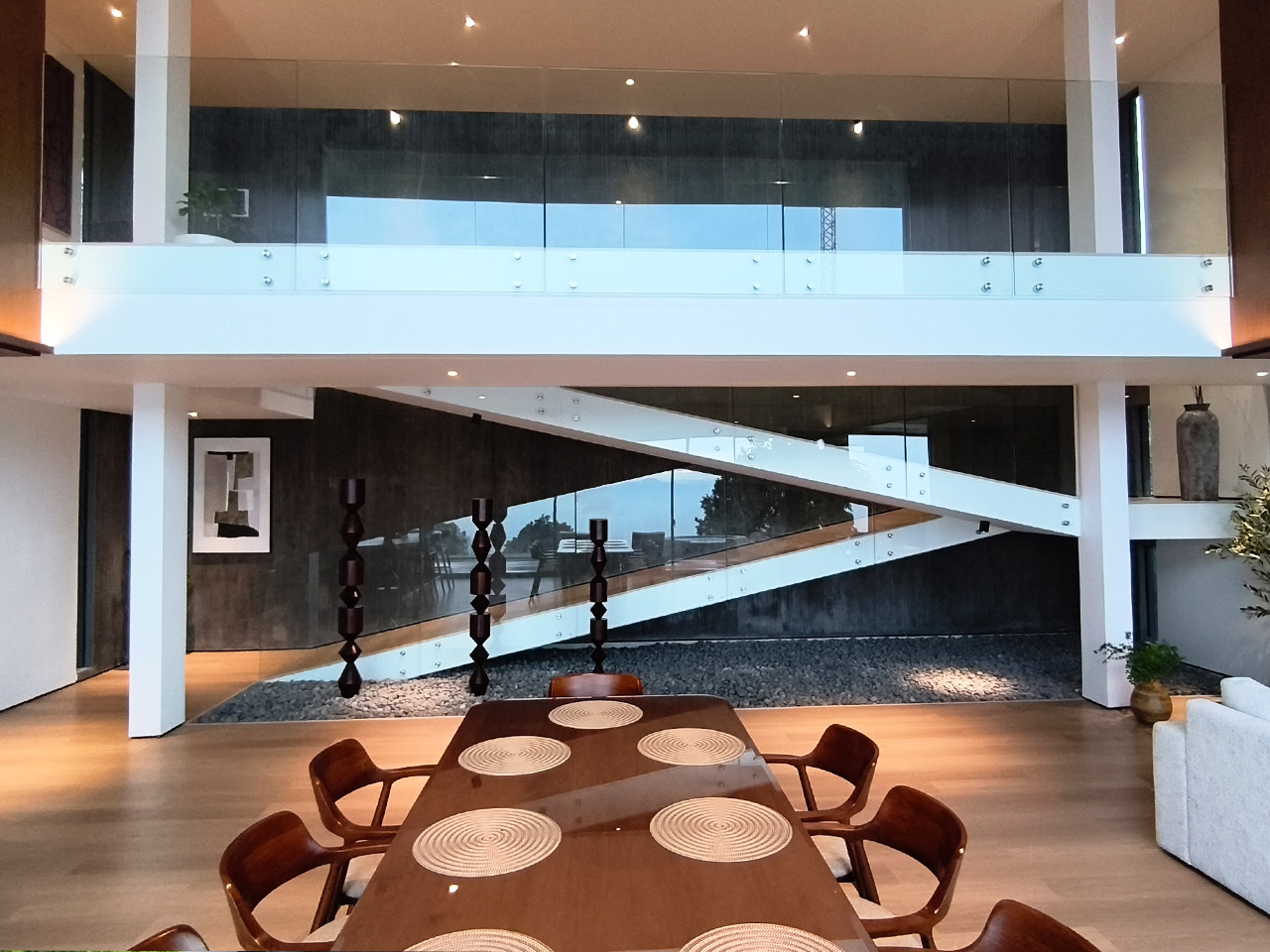 Calma Villa - Slide 17