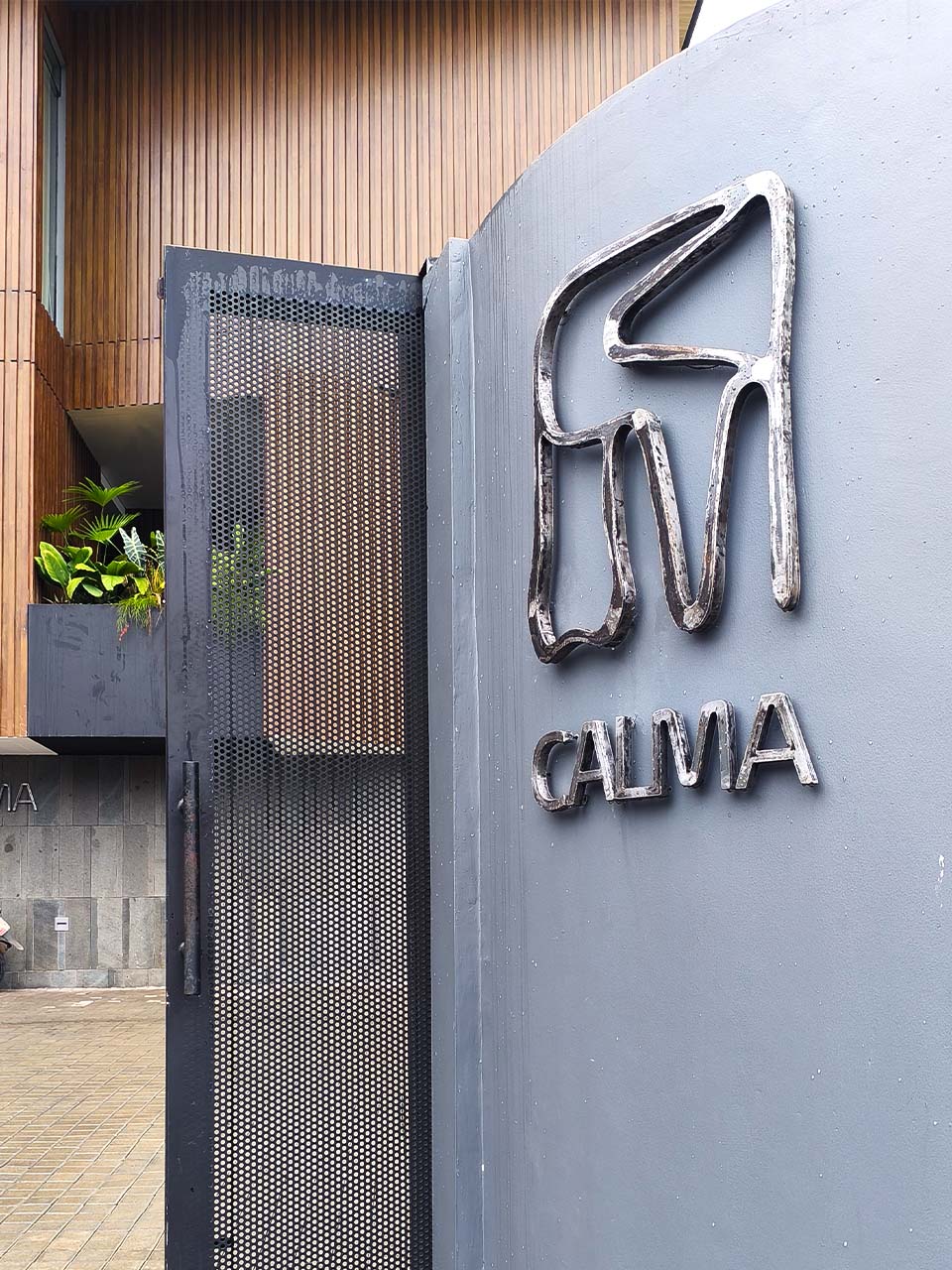 Calma Villa - Slide 5