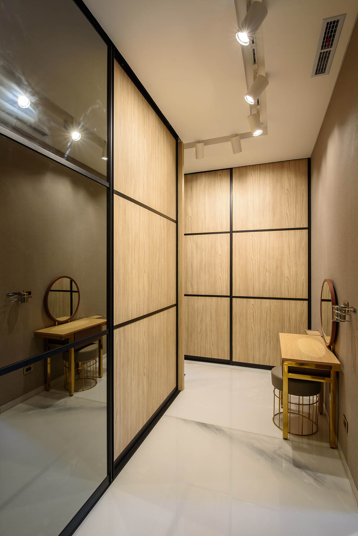 HAL House - Slide 13