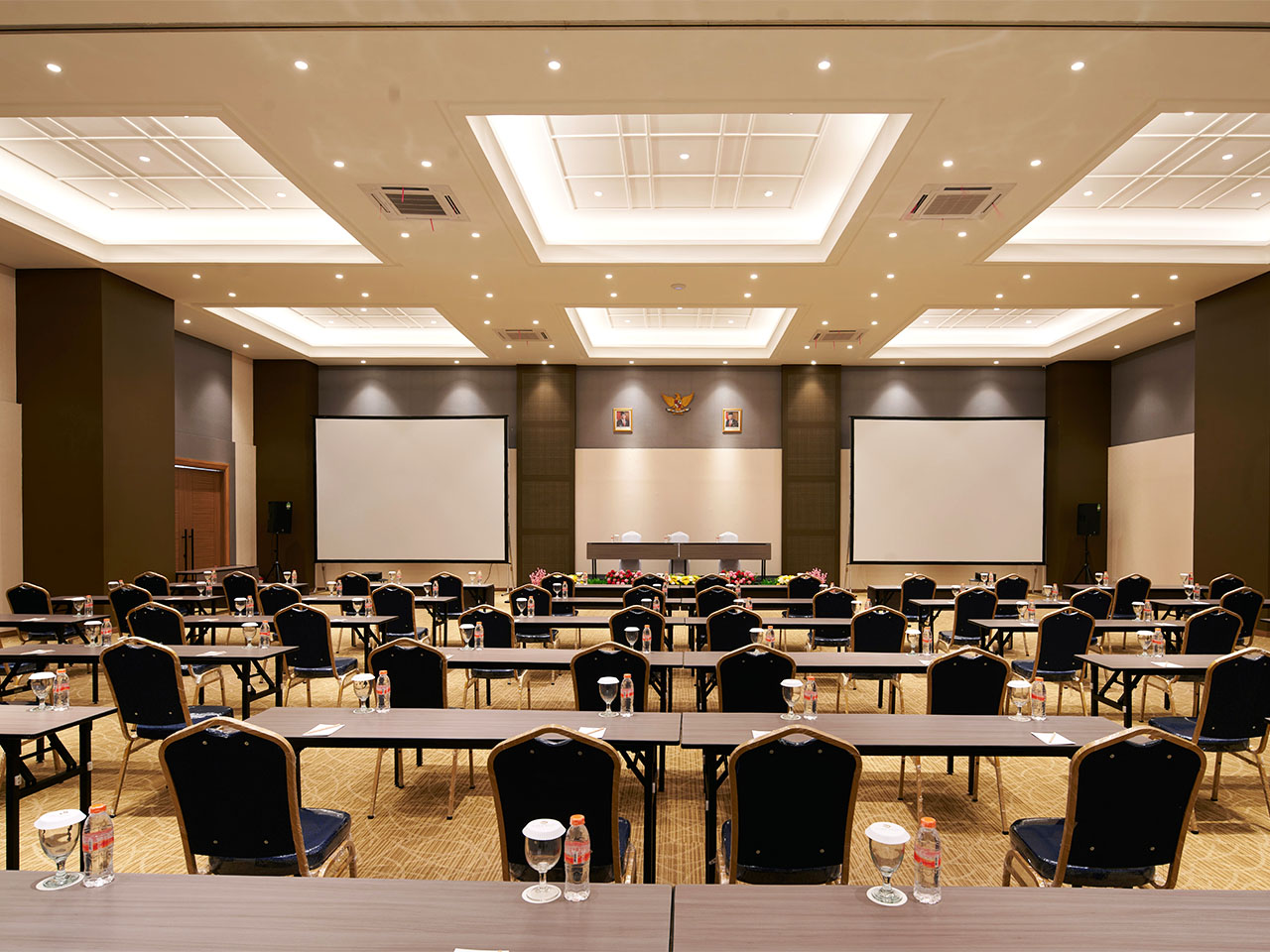 Fitra Hotel - Slide 10