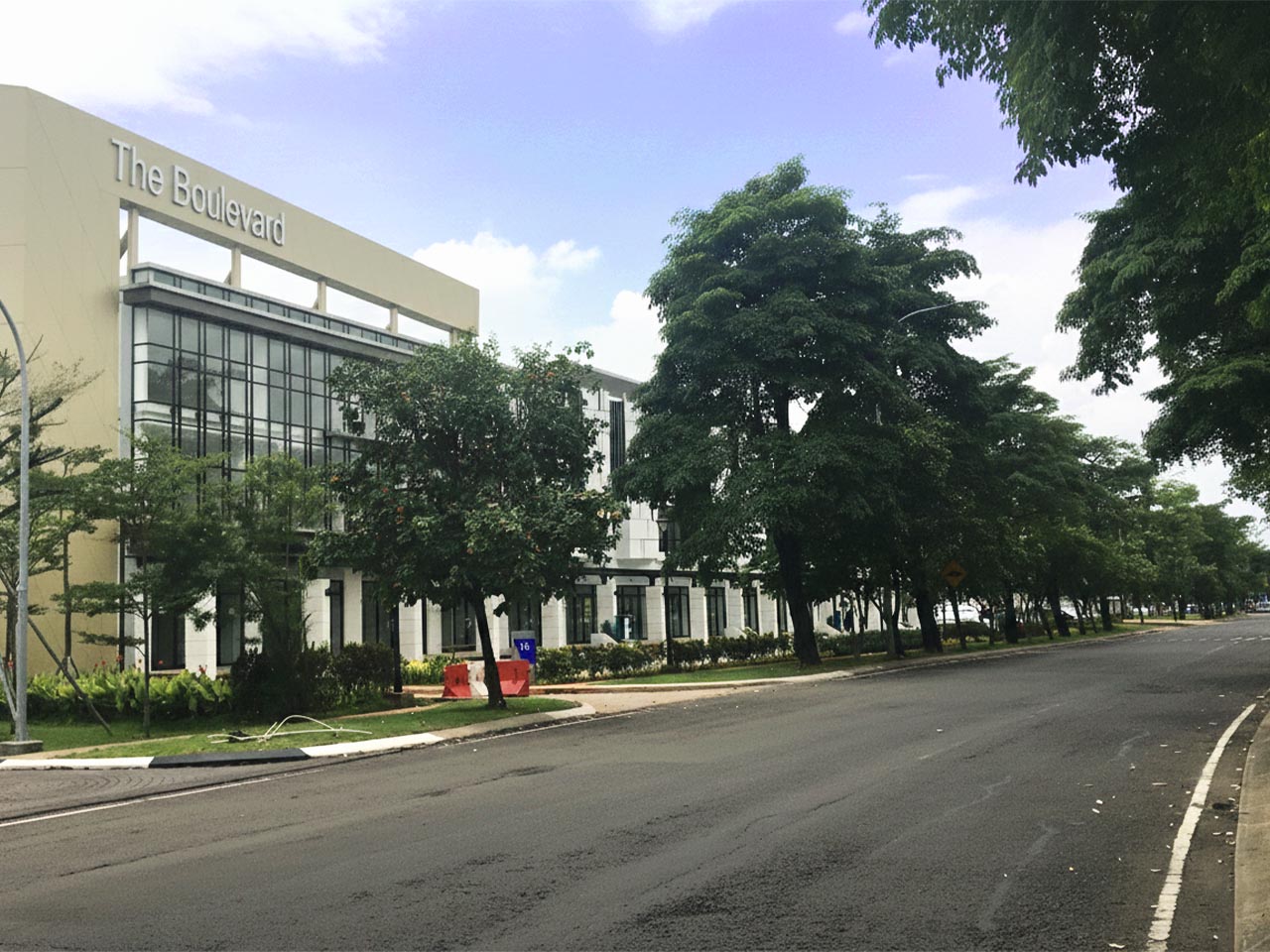 The Boulevard Jakarta Garden City - Slide 5