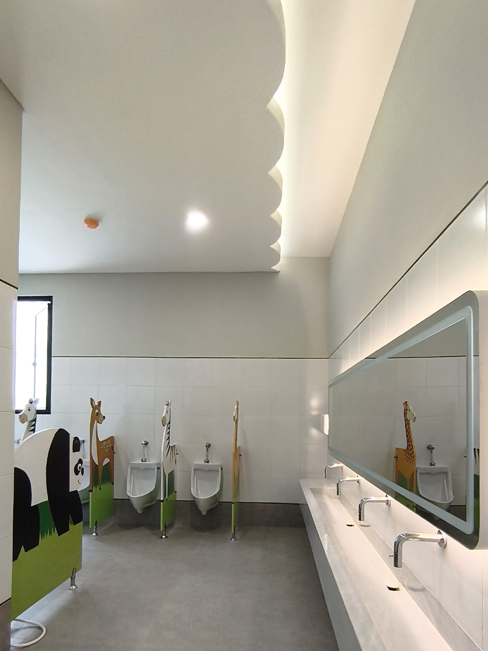 Apple Tree Senayan - Slide 8