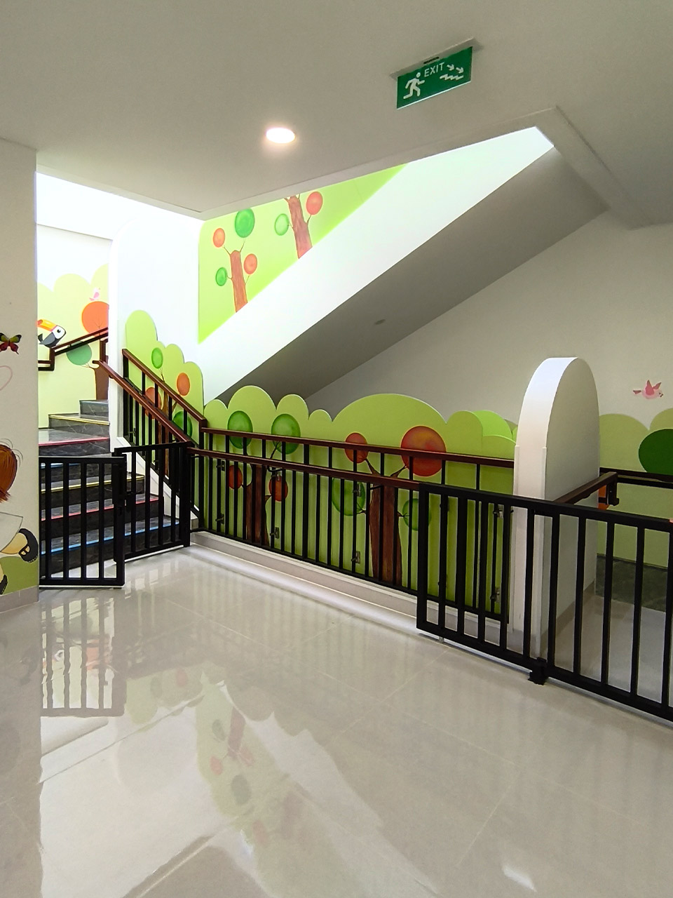 Apple Tree Senayan - Slide 6