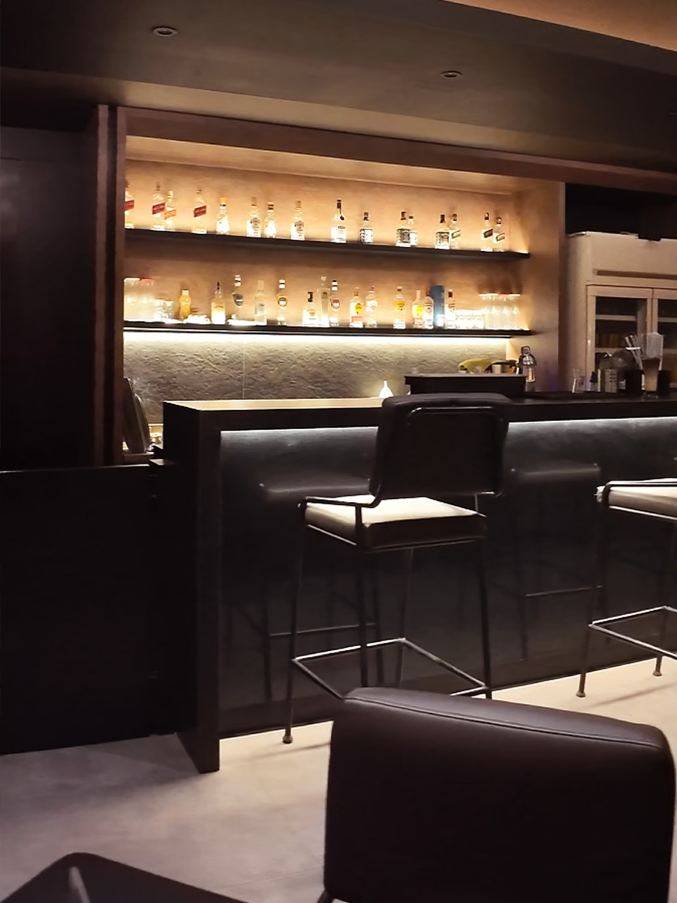 Centro K-TV & Lounge - Slide 8